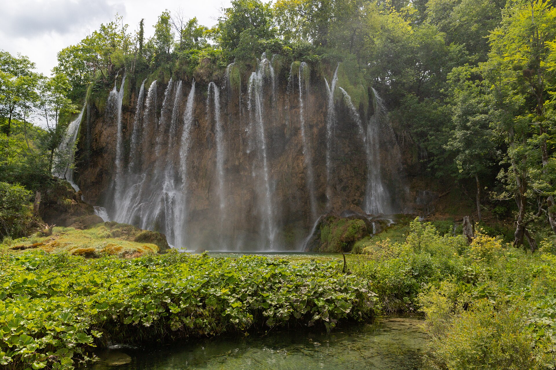 Veliki Prštavac waterfall at Gradinsko Lake, Upper Lakes
